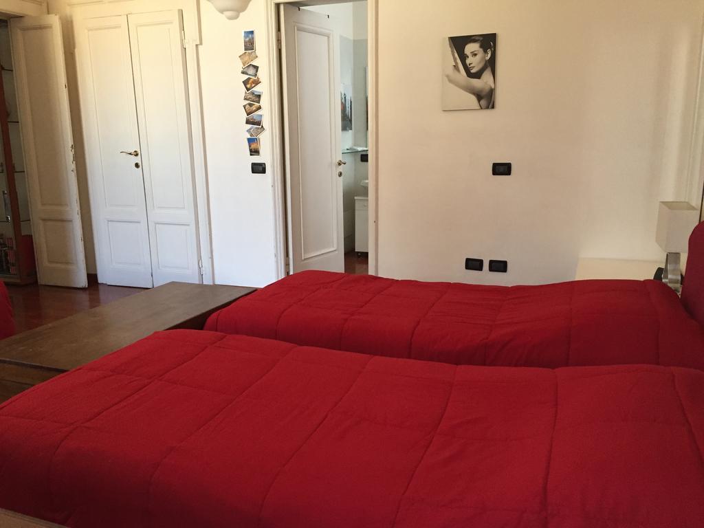 Bed and Breakfast Il Giardino Nascosto Бусто-Арсіціо Номер фото