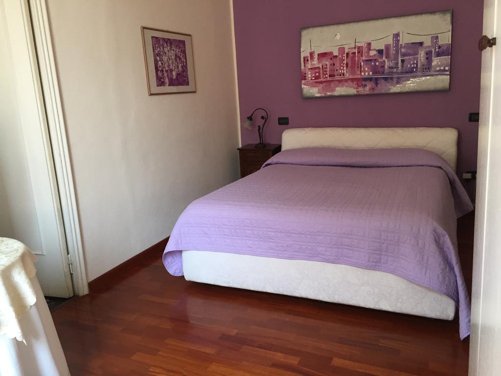 Bed and Breakfast Il Giardino Nascosto Бусто-Арсіціо Номер фото